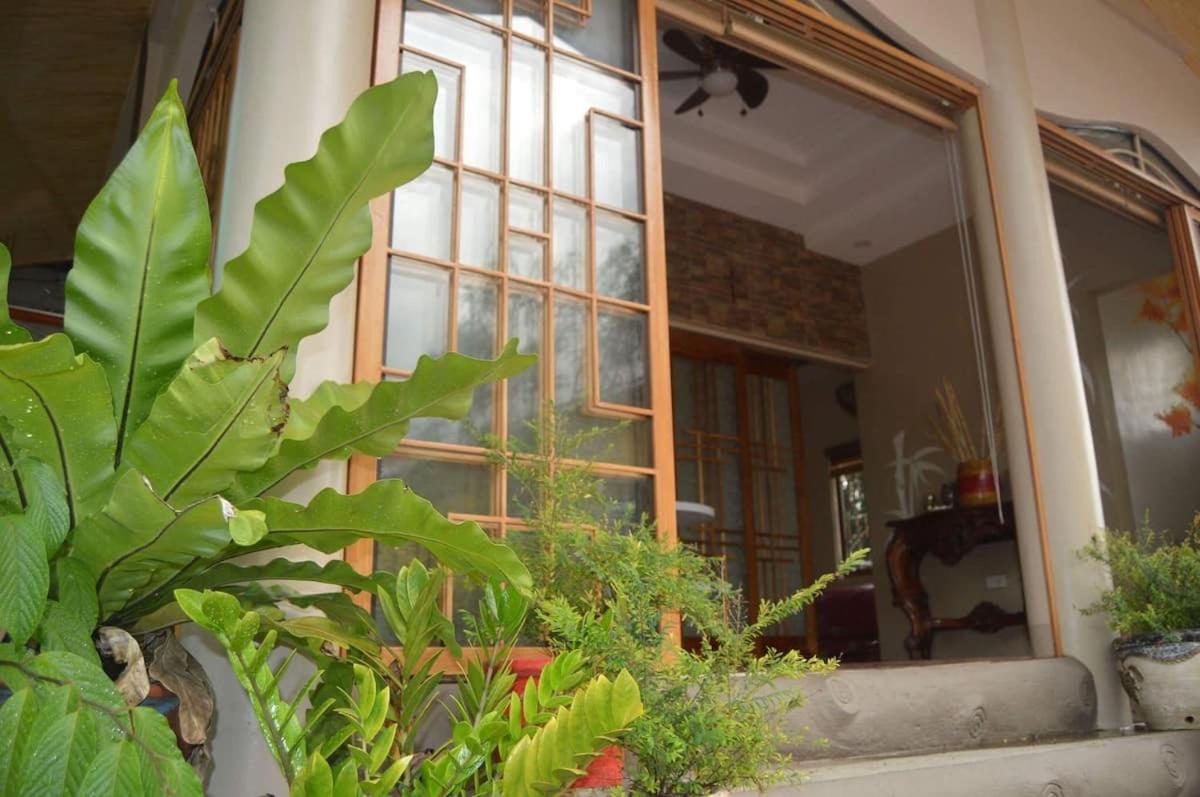 EUnwind Villa Pangasinan - Housity