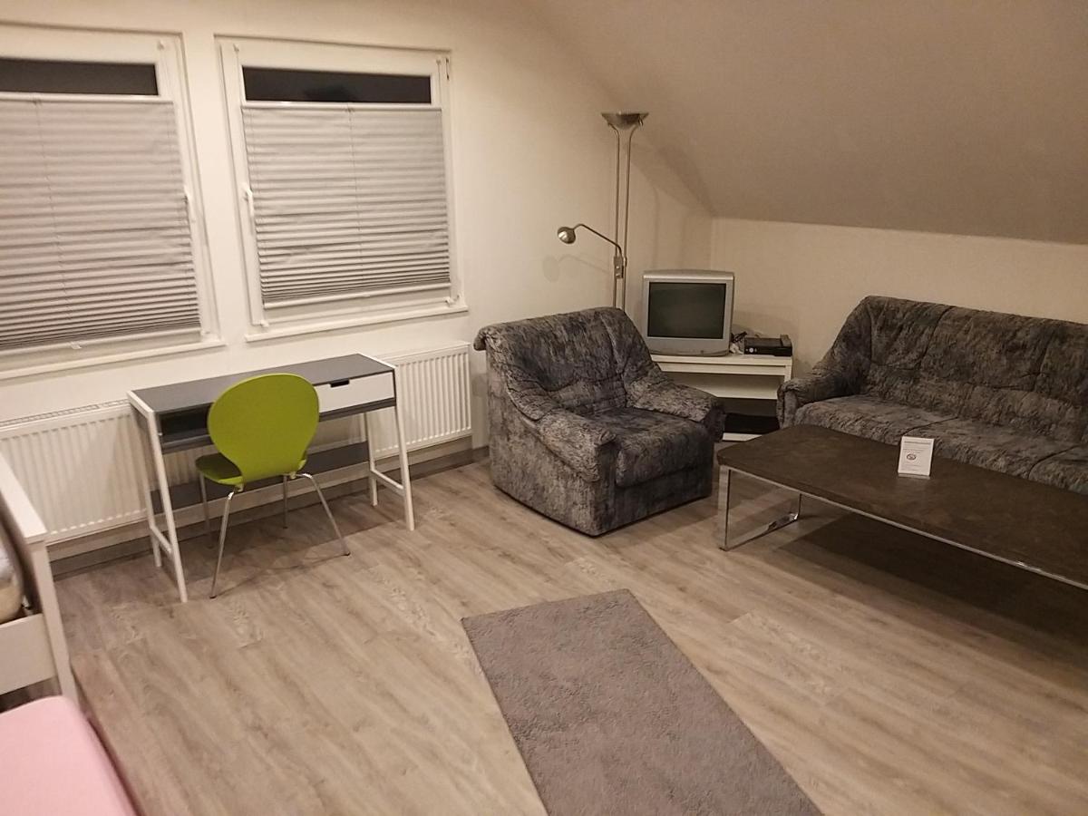 WEDEMARK-Apartment-Haus für bis zu 24 Personen - Housity