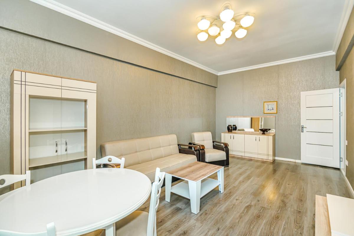 Suitetrails - Luxury 2 Room Apartment in the Center