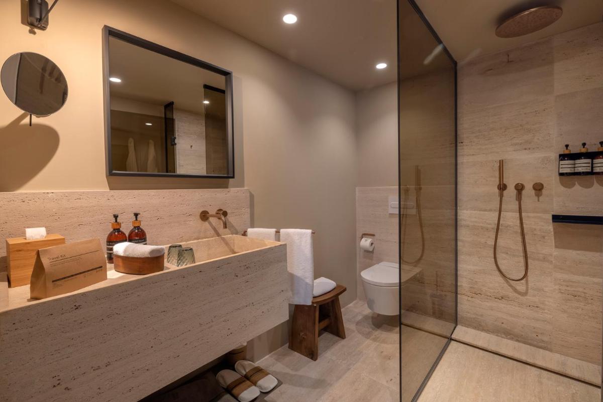 Un baño de Can Aulí Luxury Retreat - Adults Only