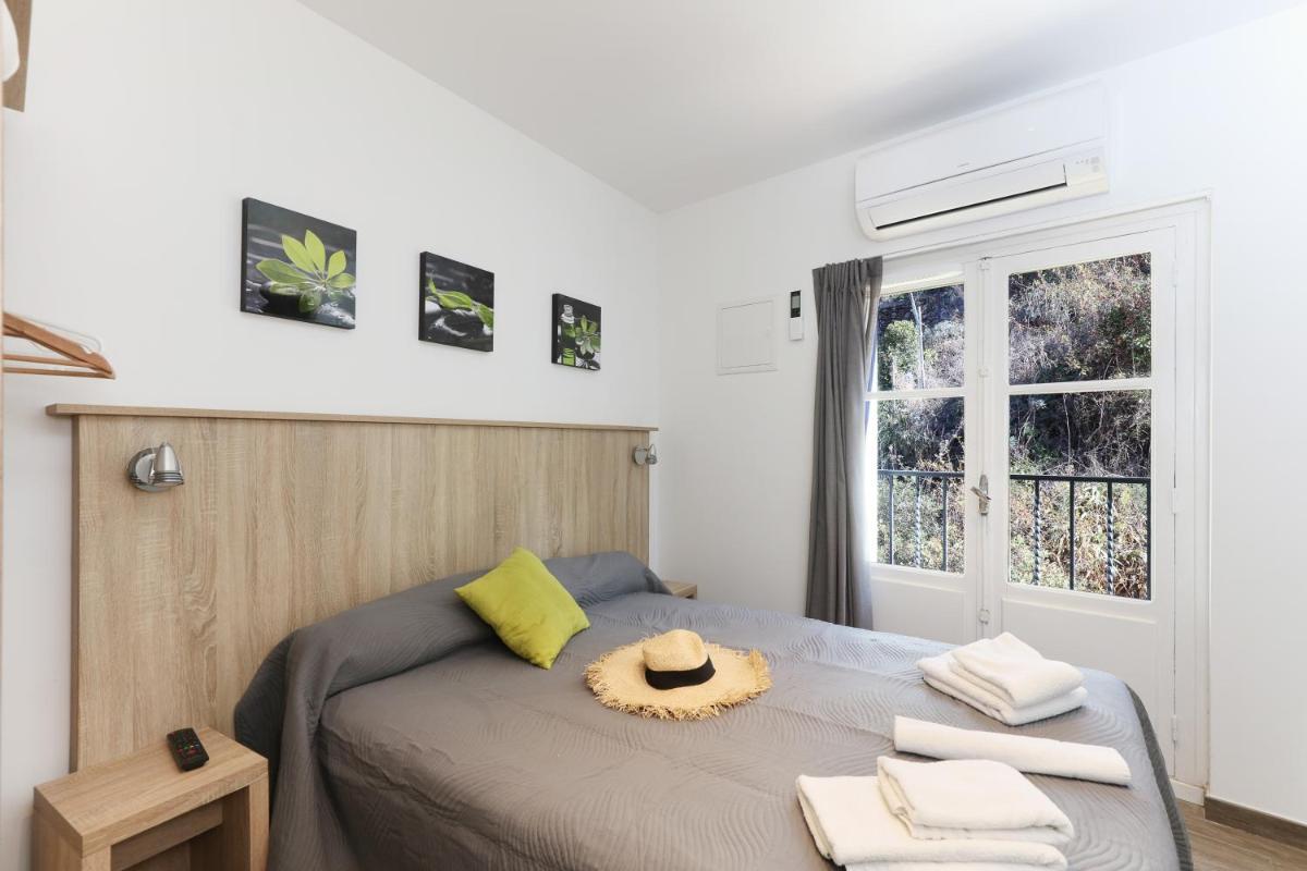 Hotel Arago - Housity