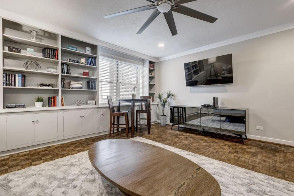 Stayatl Hotel District Downtown Atlanta Condo - Housity
