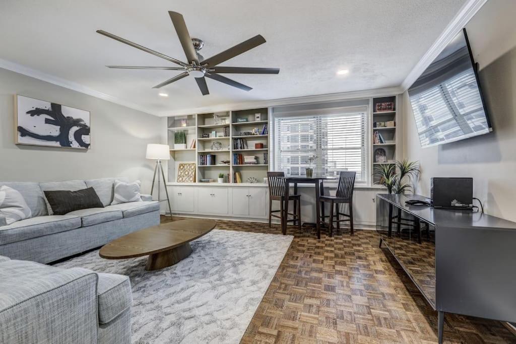 Stayatl Hotel District Downtown Atlanta Condo - Housity