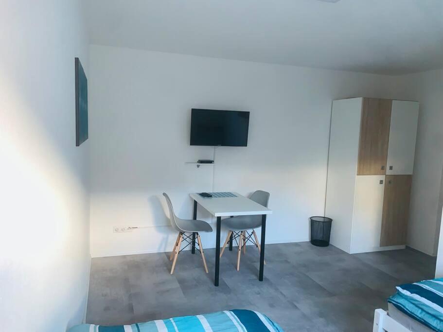 Moderne, helle Ferienwohnung in Au am Rhein - Housity