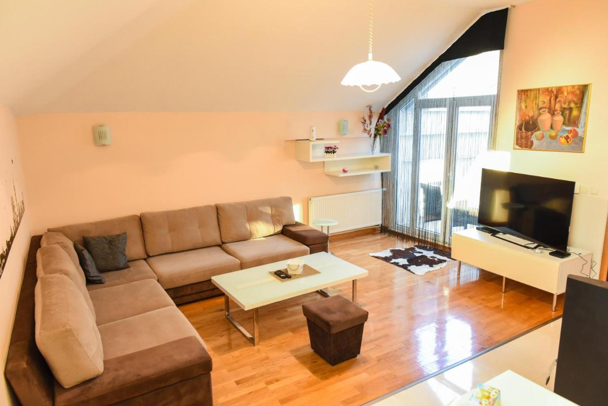 Suitetrails - Secret View Apartment