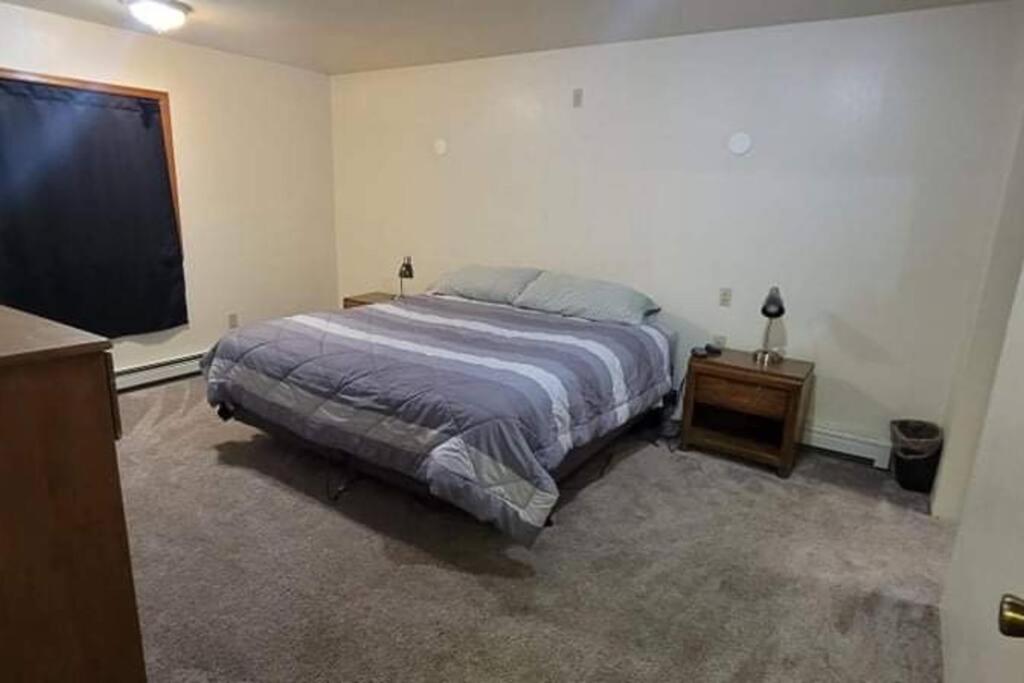 Whole Home, Airstrip/Float Access, Aurora Viewing! - Housity