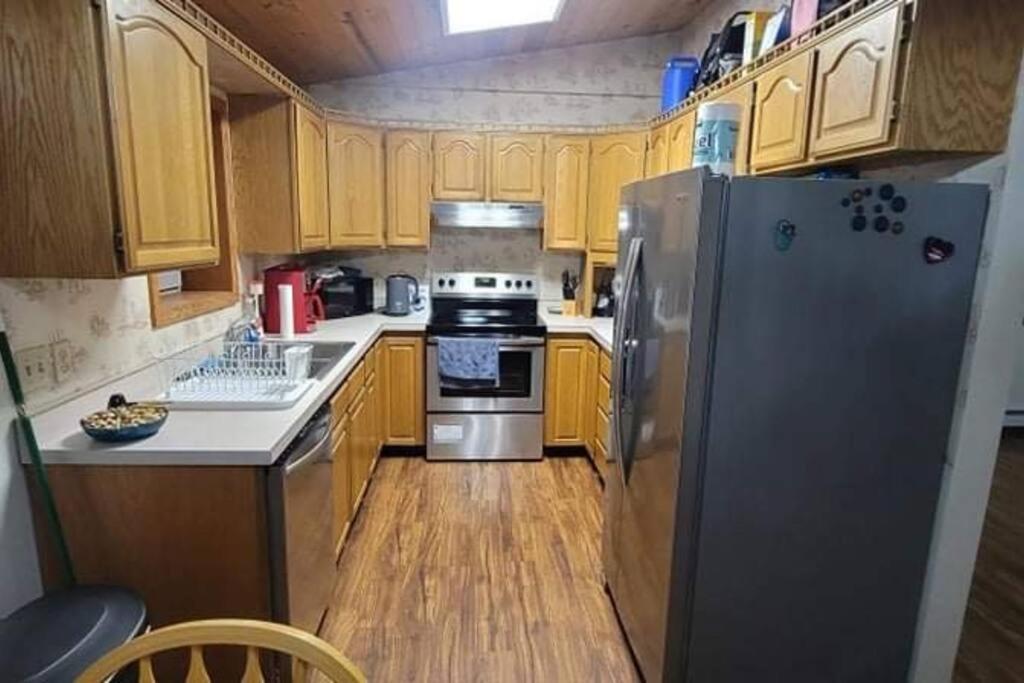 Whole Home, Airstrip/Float Access, Aurora Viewing! - Housity