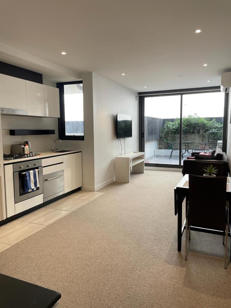 Suitetrails - Leroy Apartments St Kilda