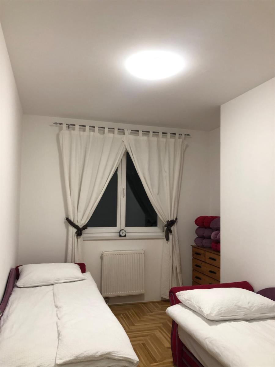 Apartman, Istočno Sarajevo - Housity