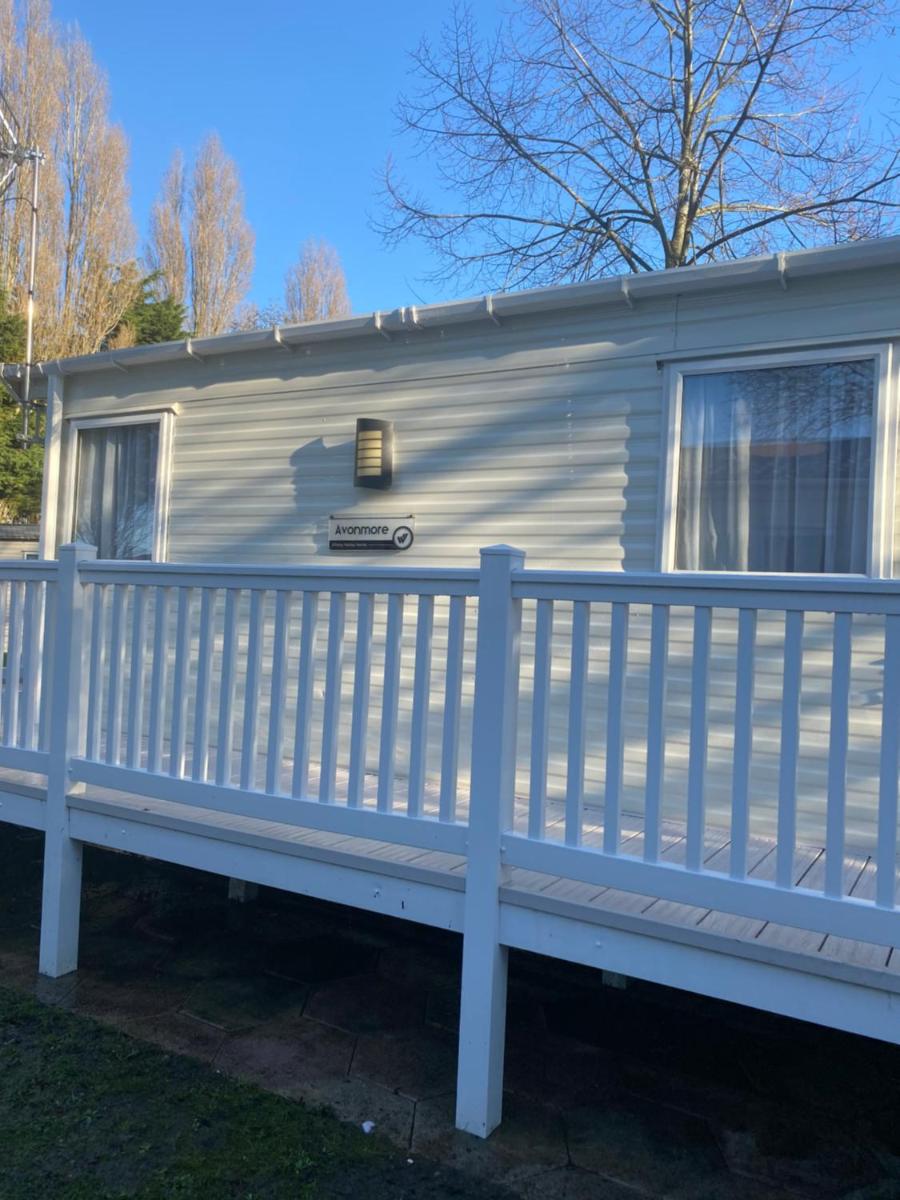 Kellys Holiday Homes 24 Willerby 2 bedrooms caravan - Housity
