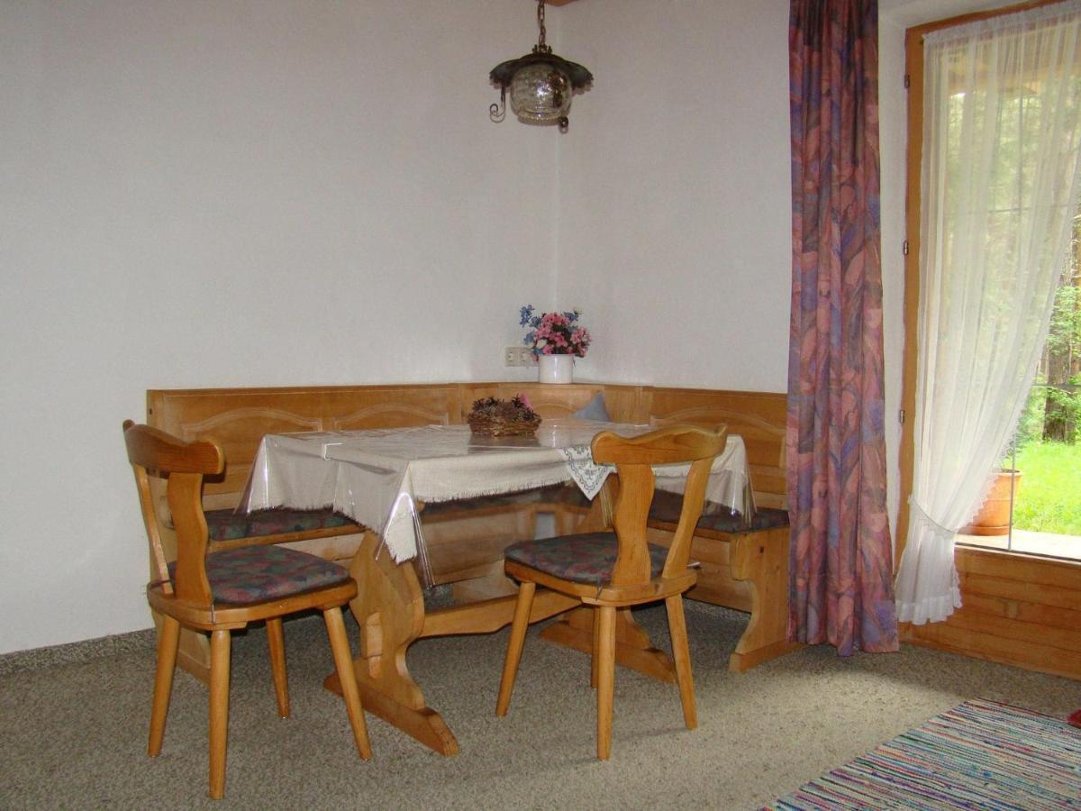 Apartment near the ski area in Obsteig - Housity