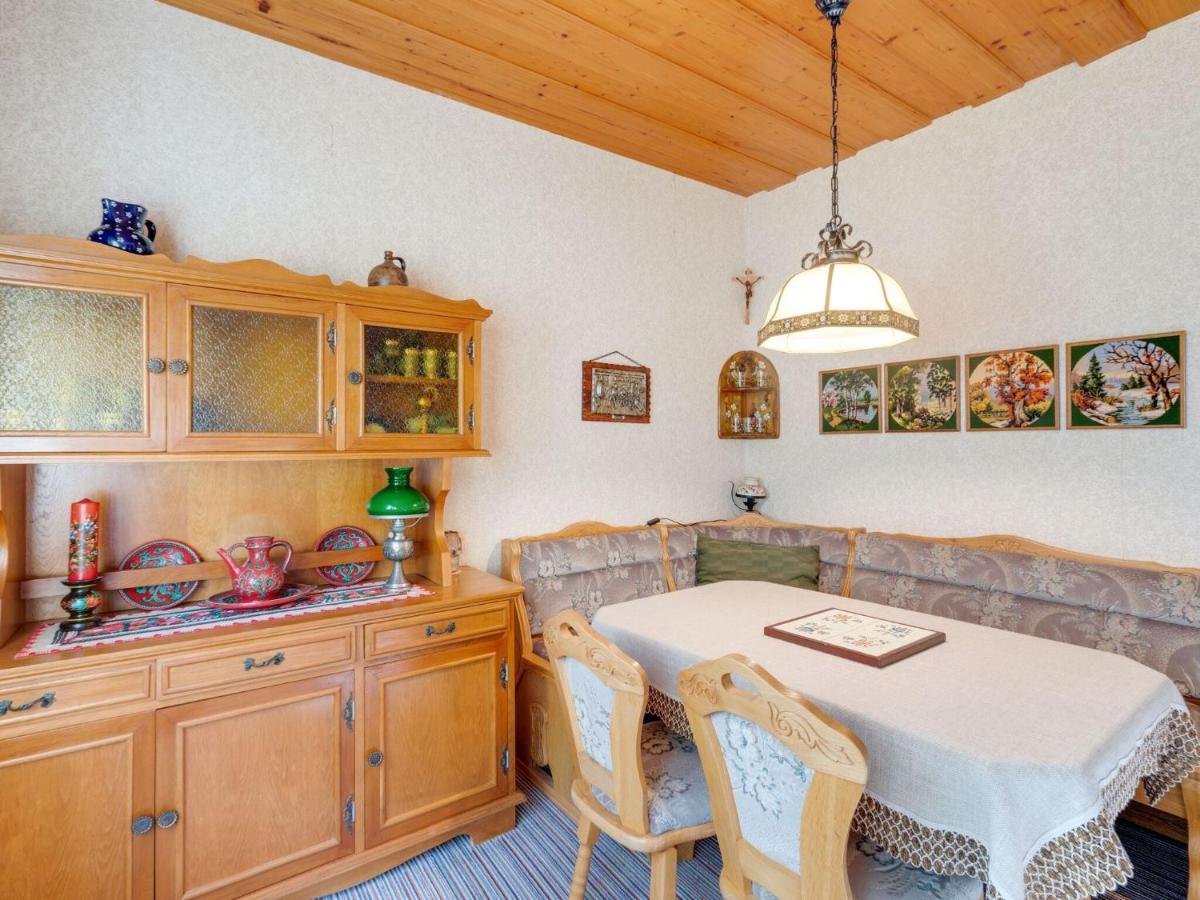 Quiet detached bungalow with garden in Kaumberg Lower Austria near Vienna - Housity