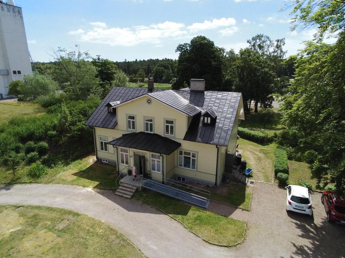 Åhus B&B och Vandrarhem - Housity