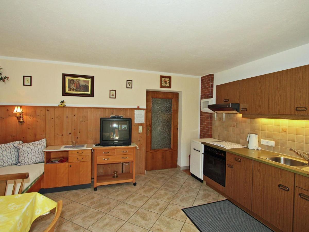 Apartment in Ried im Zillertal with terrace - Housity