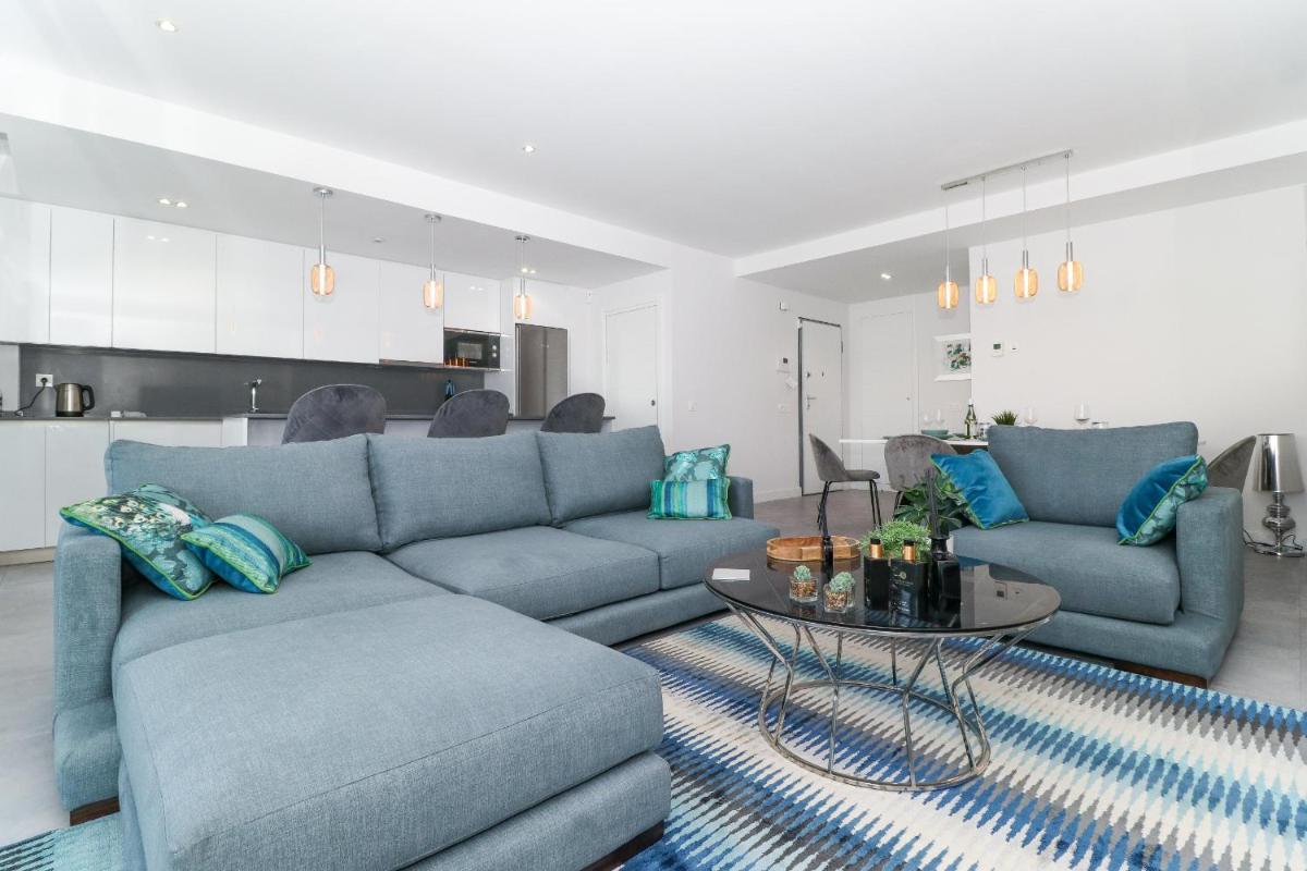Brand new luxury apartment in Cala Serena - Housity