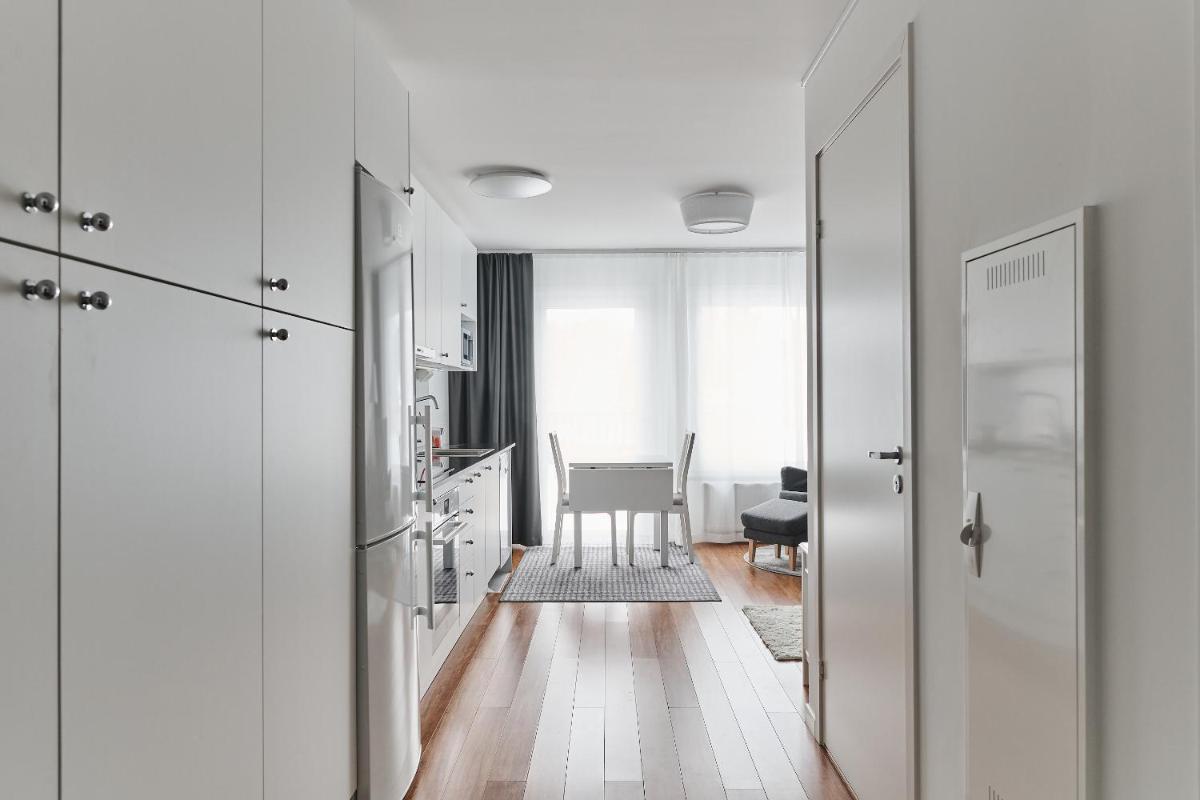 Continental Apartment Hotel Knivsta - Housity