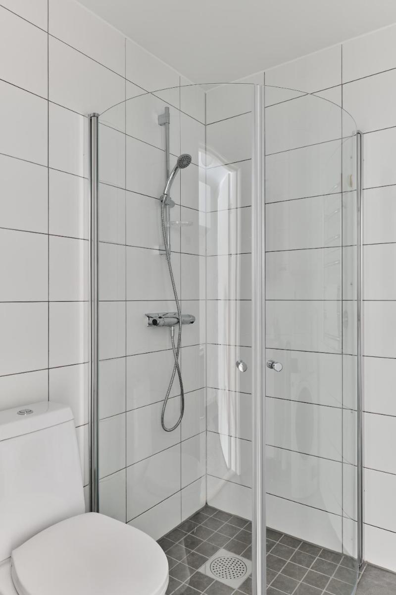 Continental Apartment Hotel Knivsta - Housity