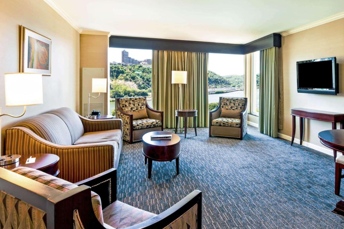 Wyndham Grand Pittsburgh - Housity