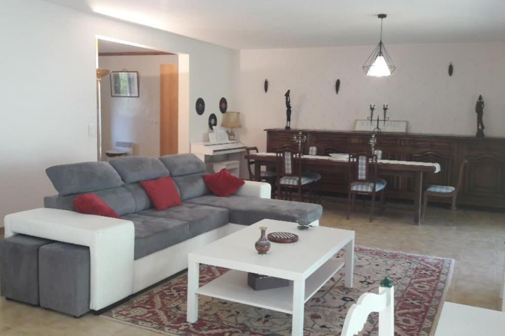 Villa CHRISALB 1 - Housity