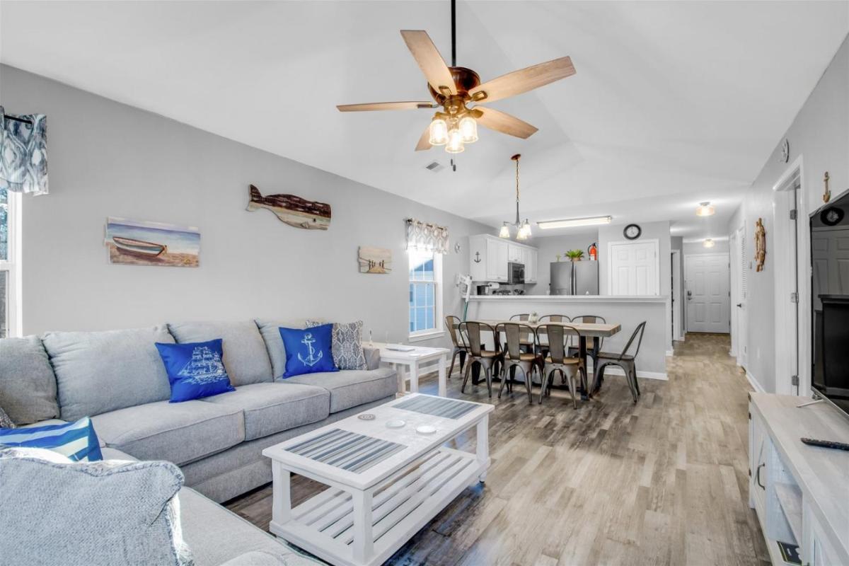 Fairways 12-F - Housity