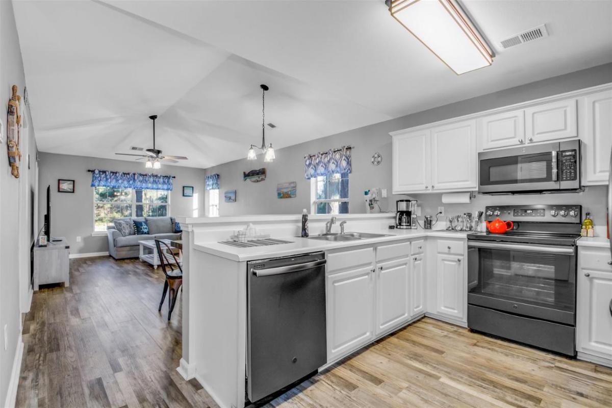 Fairways 12-F - Housity