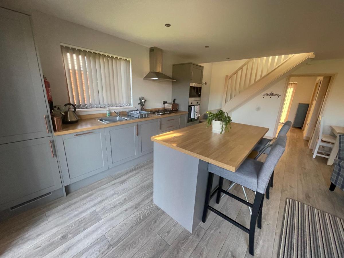 31 Cherry East Riding of Yorkshire Hot Tub & Fishing - Housity