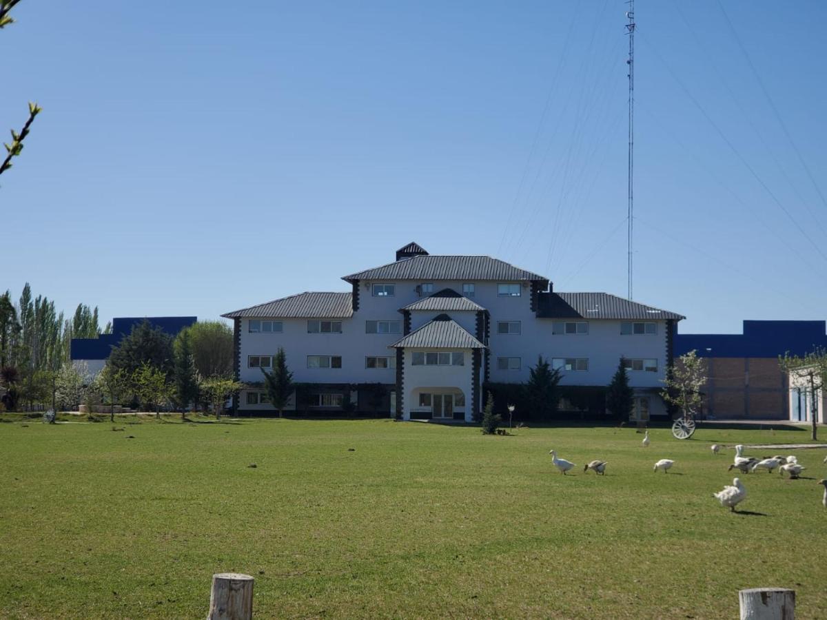 Hotel La Sicilia Chacra - Housity