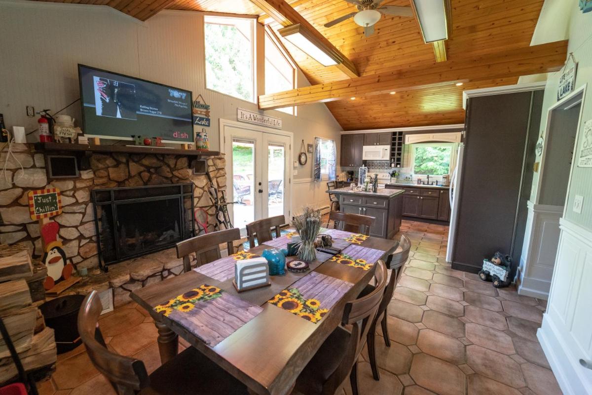 Roscoe Cabin Pet friendly - Housity