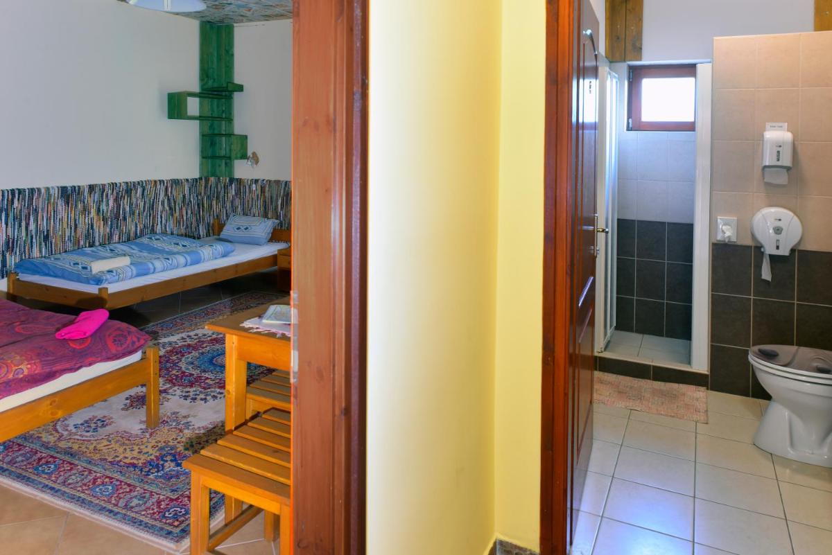 Nyakigláb Villa - Housity