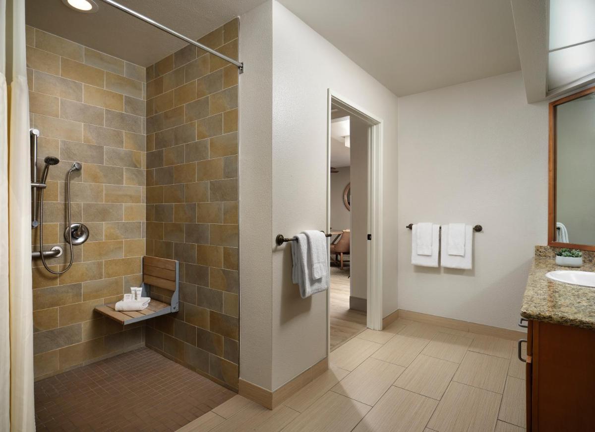 Hyatt Vacation Club at Desert Oasis - Housity