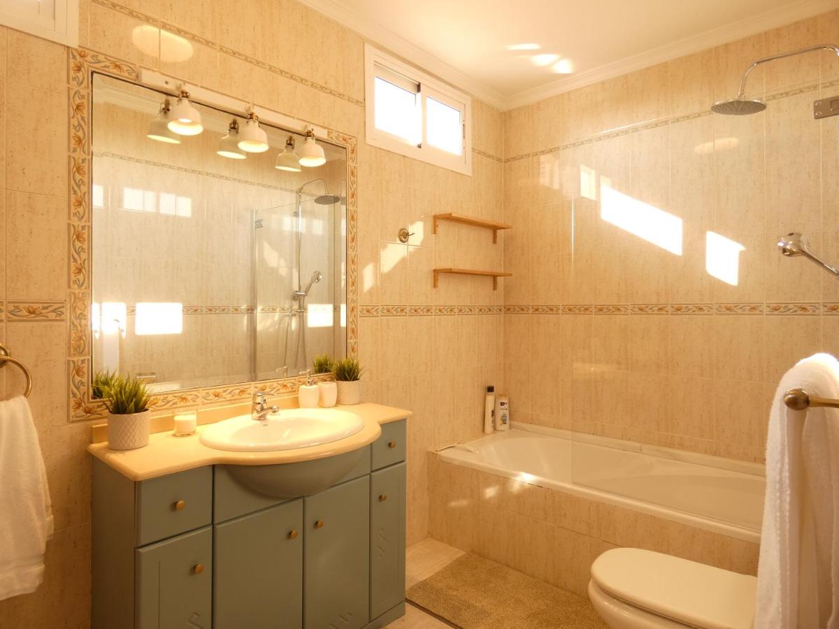 Suitetrails - Top Floor (Atico) Apartment Close to Beach