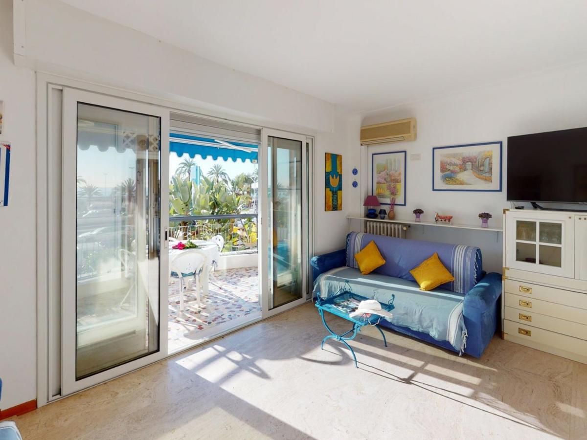 Studio climatisé face mer avec terrasse, proche plages et commerces - FR-1-196-297 - Housity