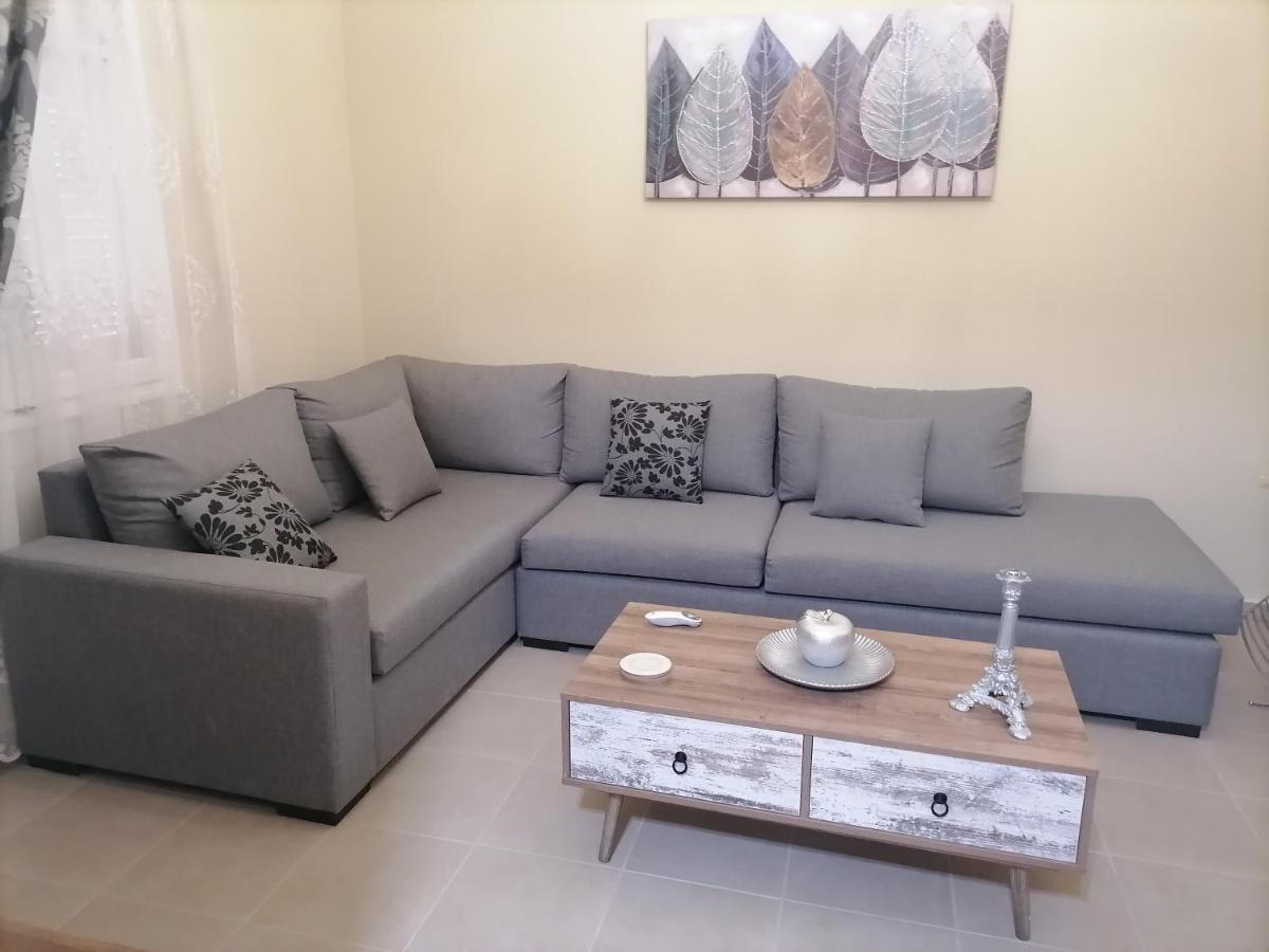 Lemon Tree House - Housity
