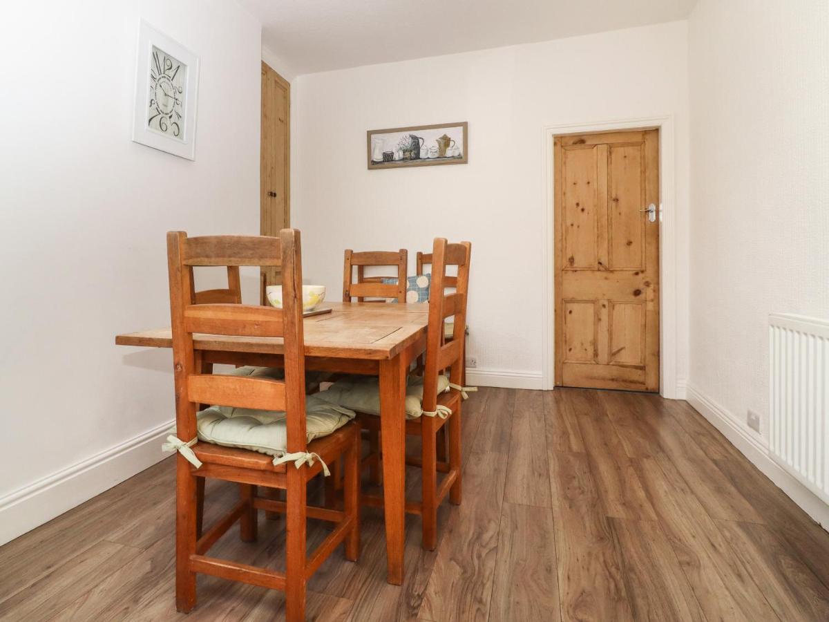 Lemongrass - Housity