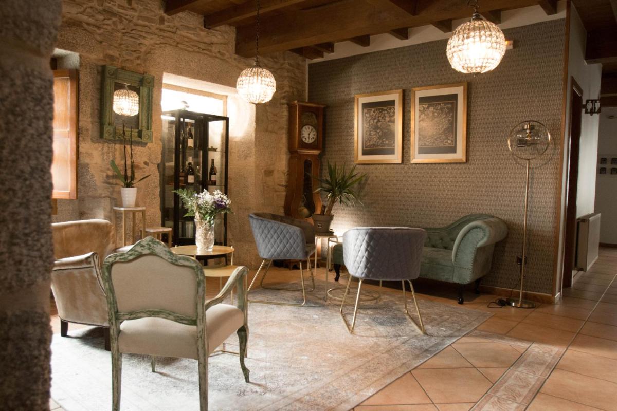 Hostal Pension Artilleiro - Housity