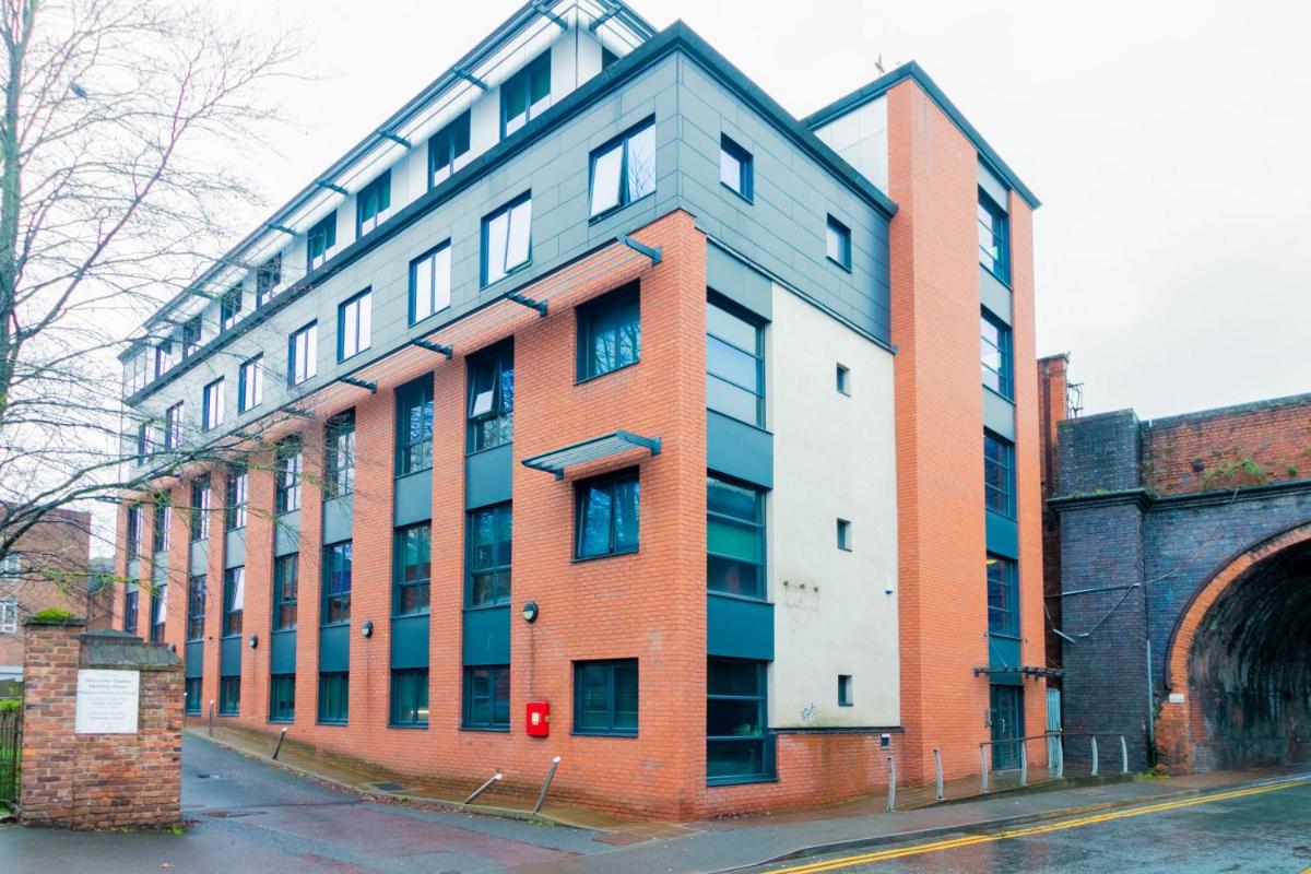 Sansome Hall Worcester 10 Bedroom Cluster Flat - Housity