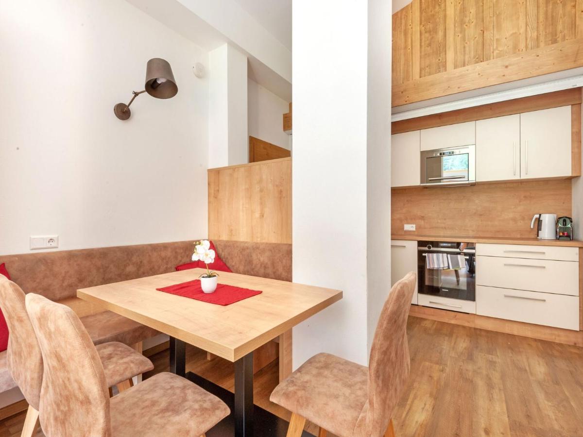 Suitetrails - Gorgeous Apartment in Saalbach with Sauna near Ski Slopes