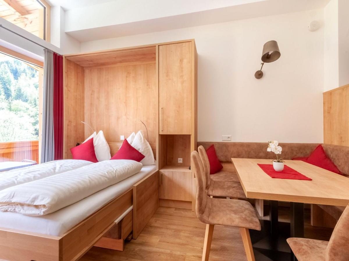 Suitetrails - Gorgeous Apartment in Saalbach with Sauna near Ski Slopes