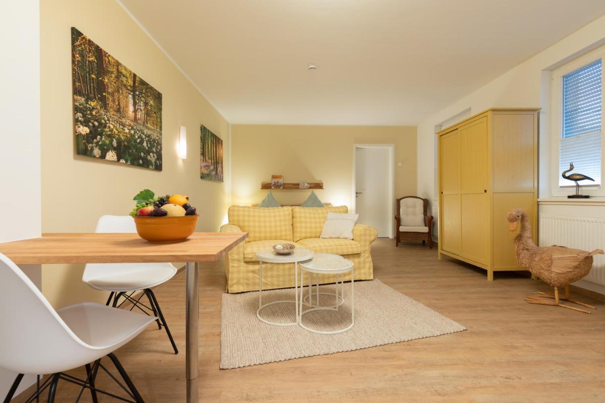 Wiekhaus am See - Housity