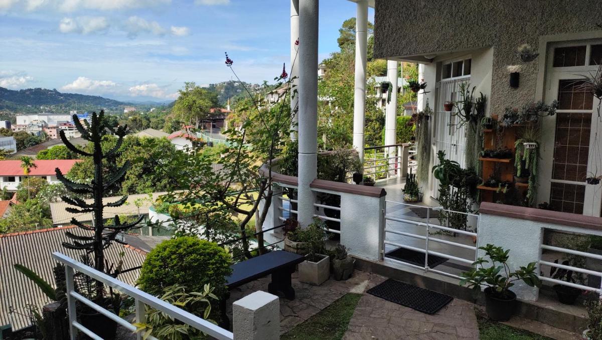 Marvel Hills Kandy - Housity