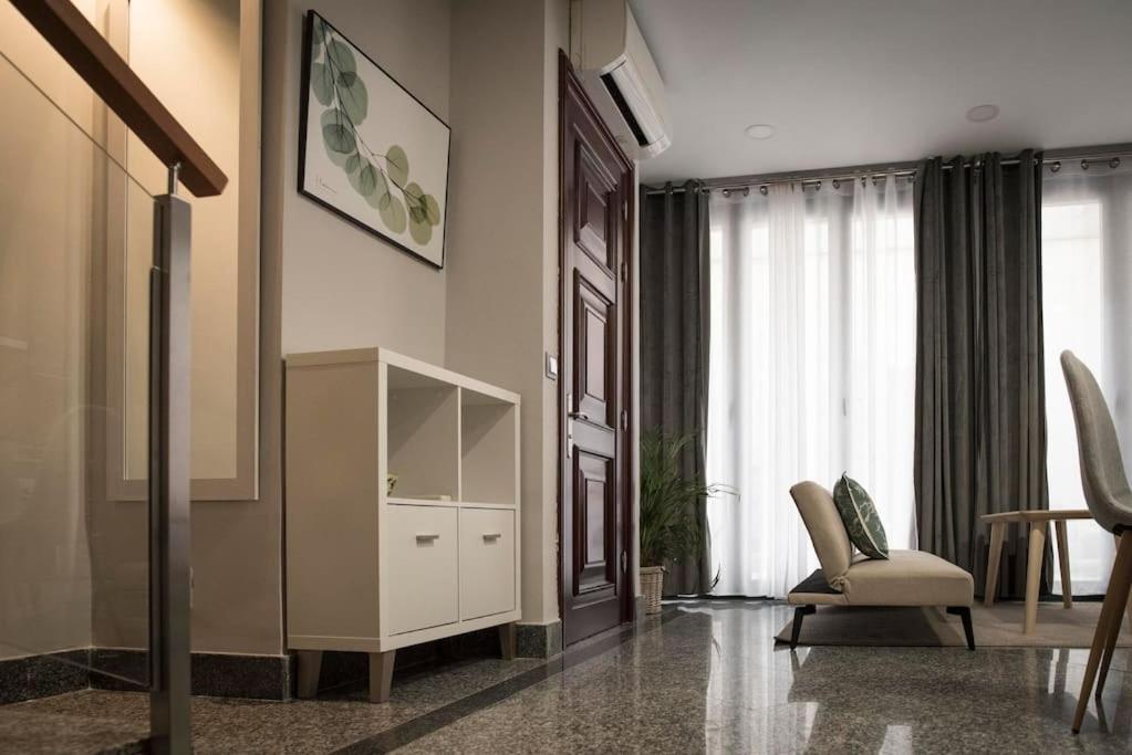 Suitetrails - Apartamento en Centro Histórico con patio Romano