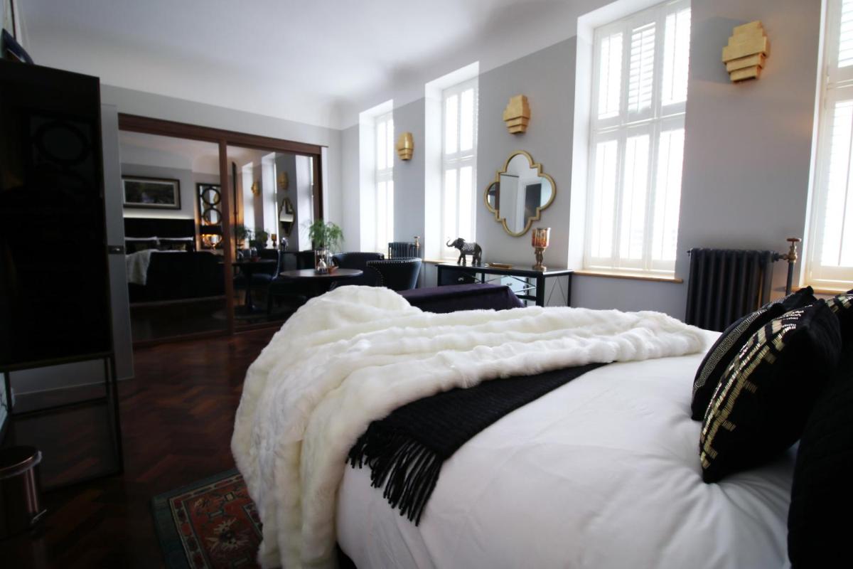 Suitetrails - The Clyne at Utopia Penthouse by MGroupSA