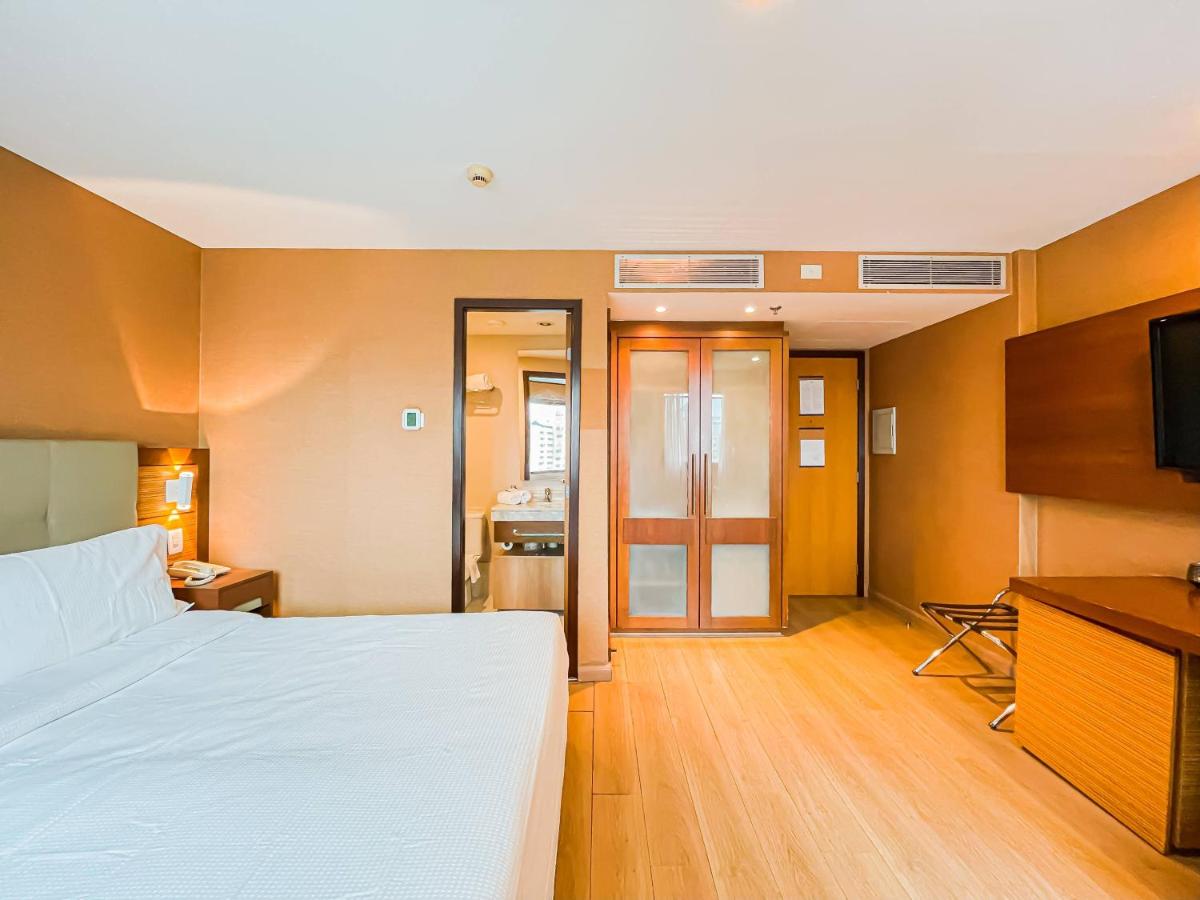 M N Hotel Wyndhan Ibirapuera - Housity