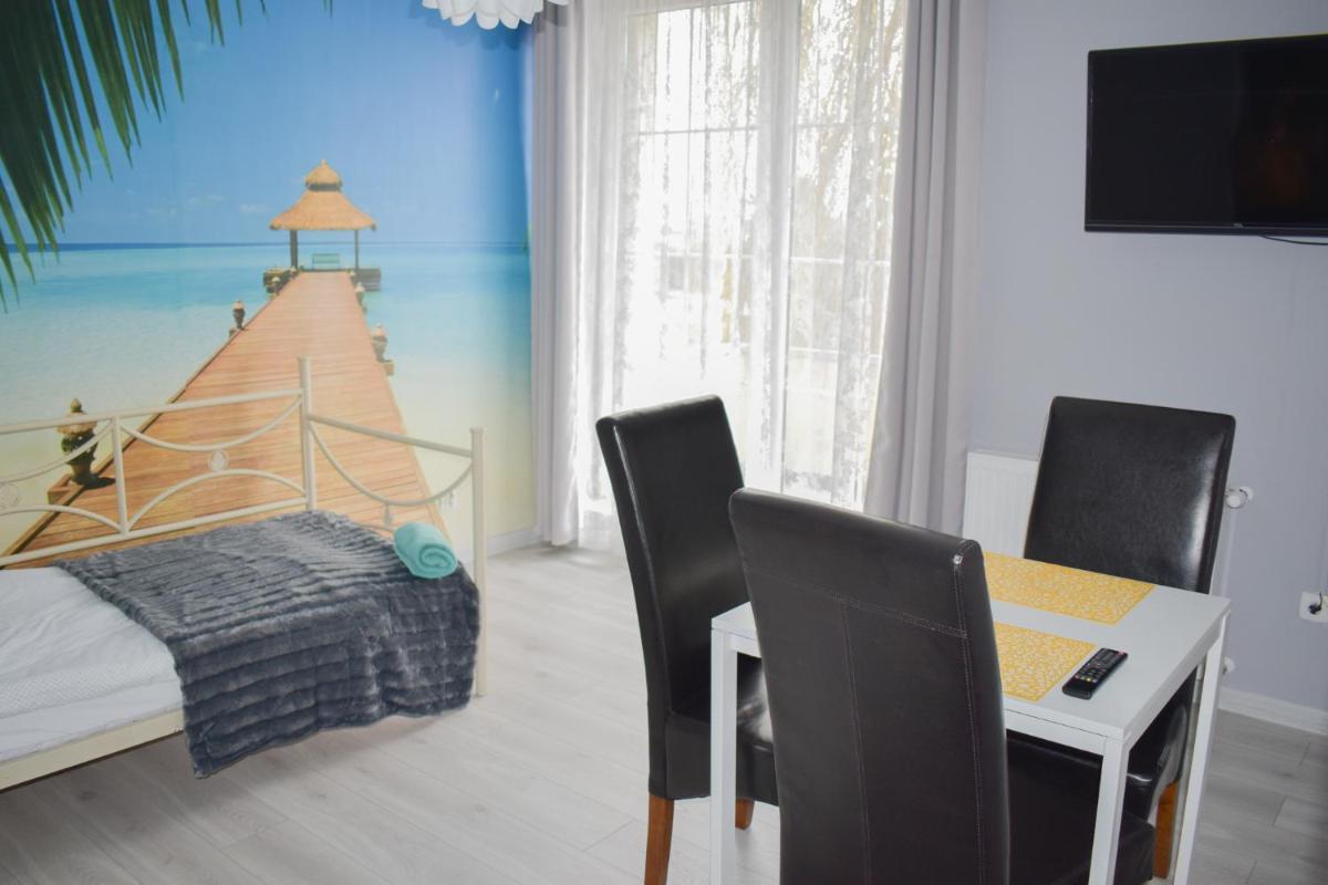 Hostel Przed Świtem - Housity