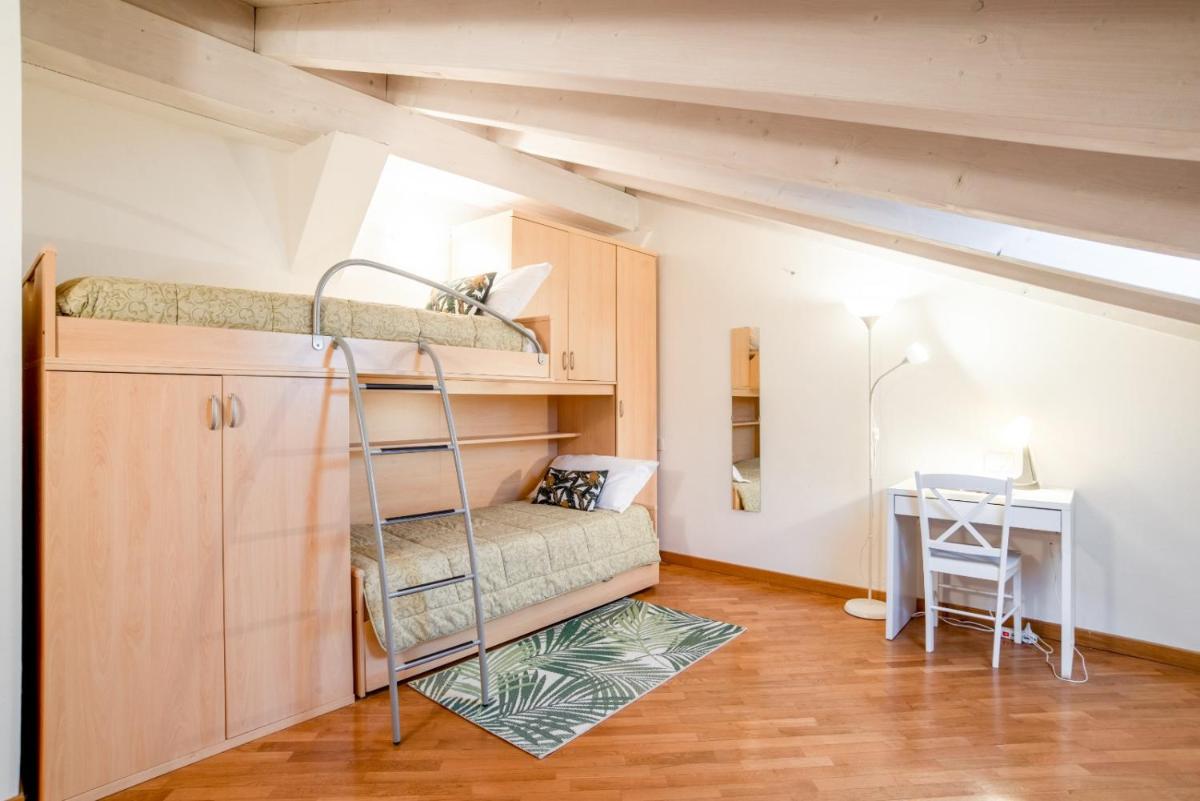 Bellagio Lakeview Apartment - Housity