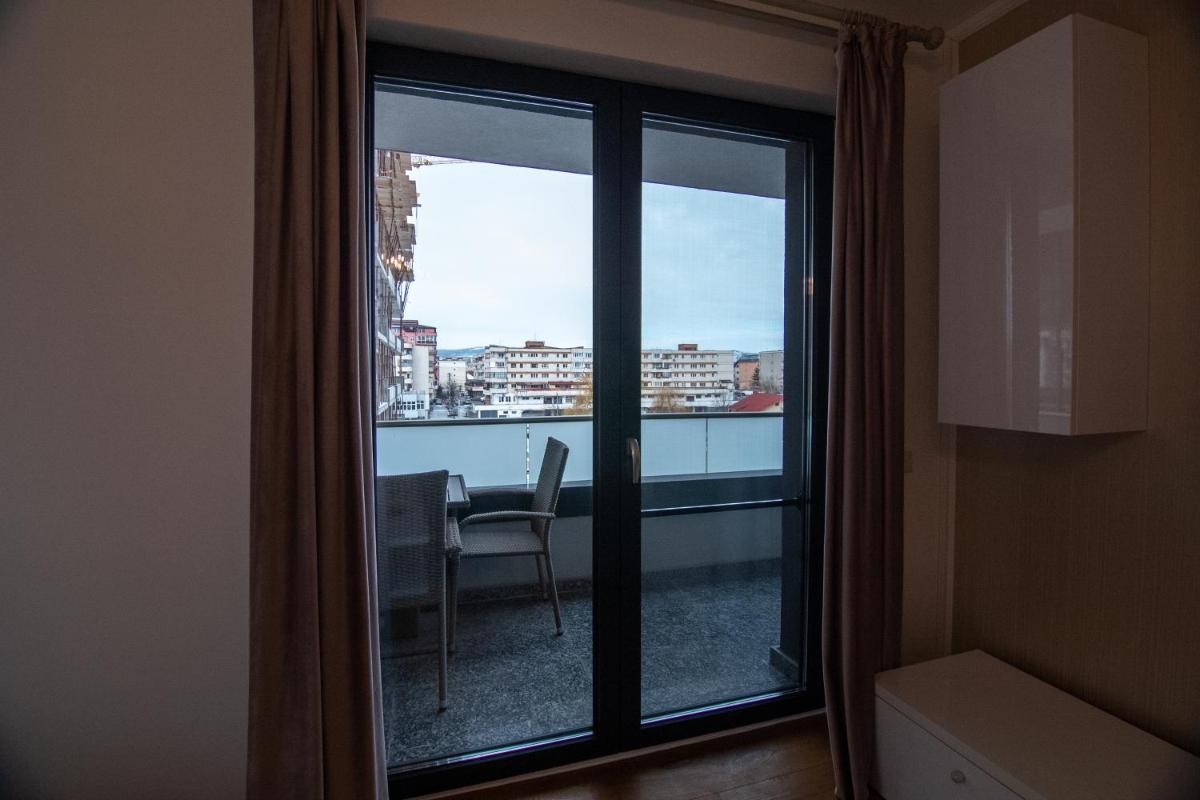 LAKE VIBE - Housity