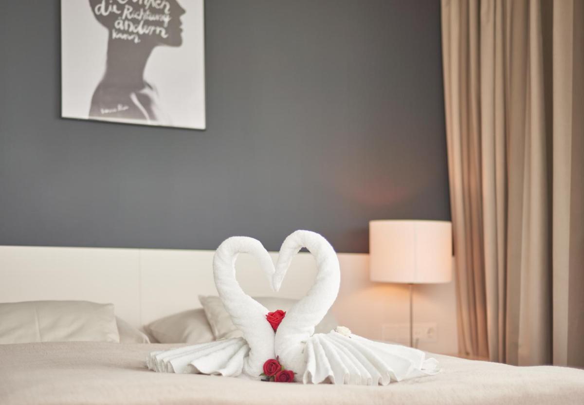 Rosenberger Seminar-Hotel Deutsch-Wagram - Housity