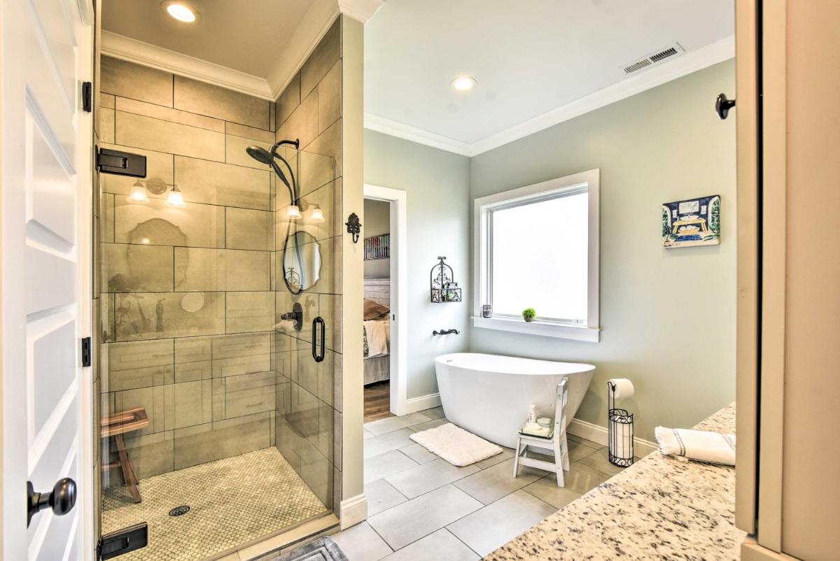 Newly Built Arab Abode Near Guntersville Lake - Housity
