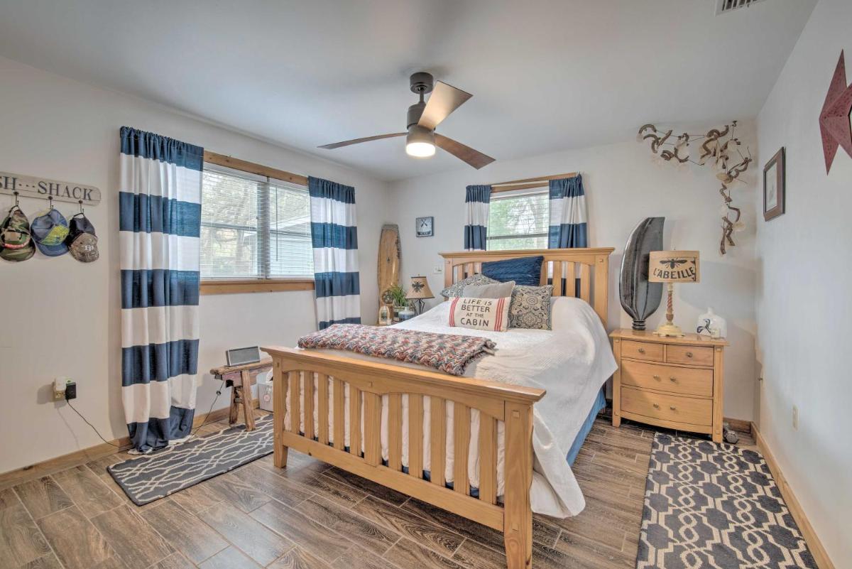 Unplugged Withlacoochee Riverfront Retreat! - Housity