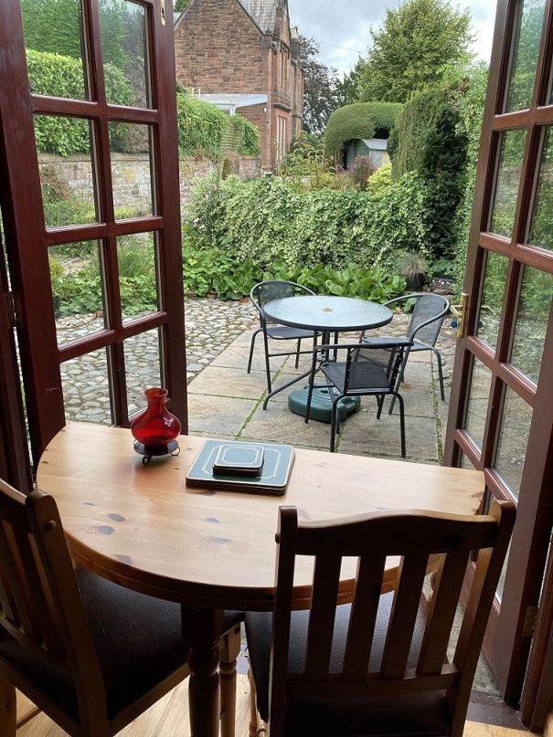 Belmont Cottage - Housity